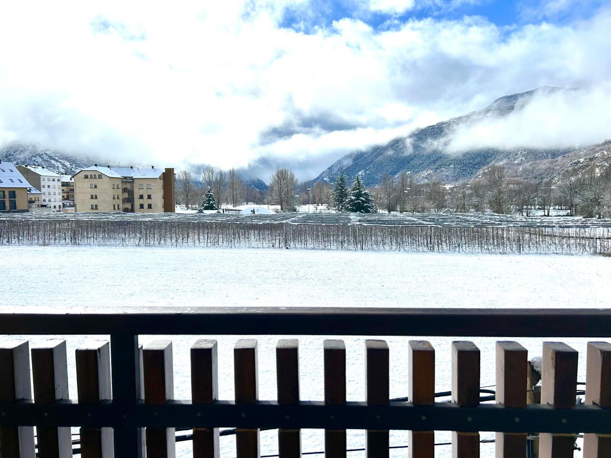 D'estil Pirineic Amb Vistes Uniques By Rural D'aneu *